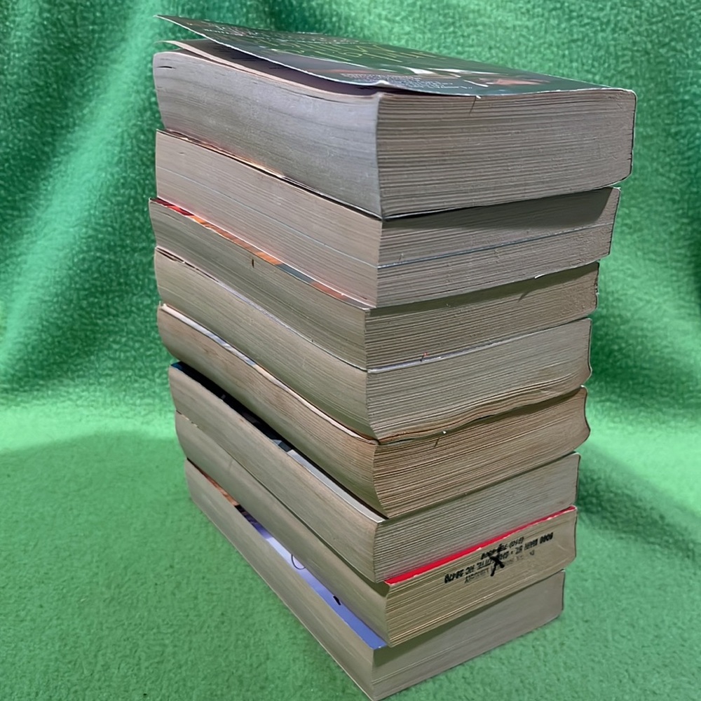 Linda Lael Miller Romance paperback books (lot #2)
•Very good condition!• - Picture 11 of 11